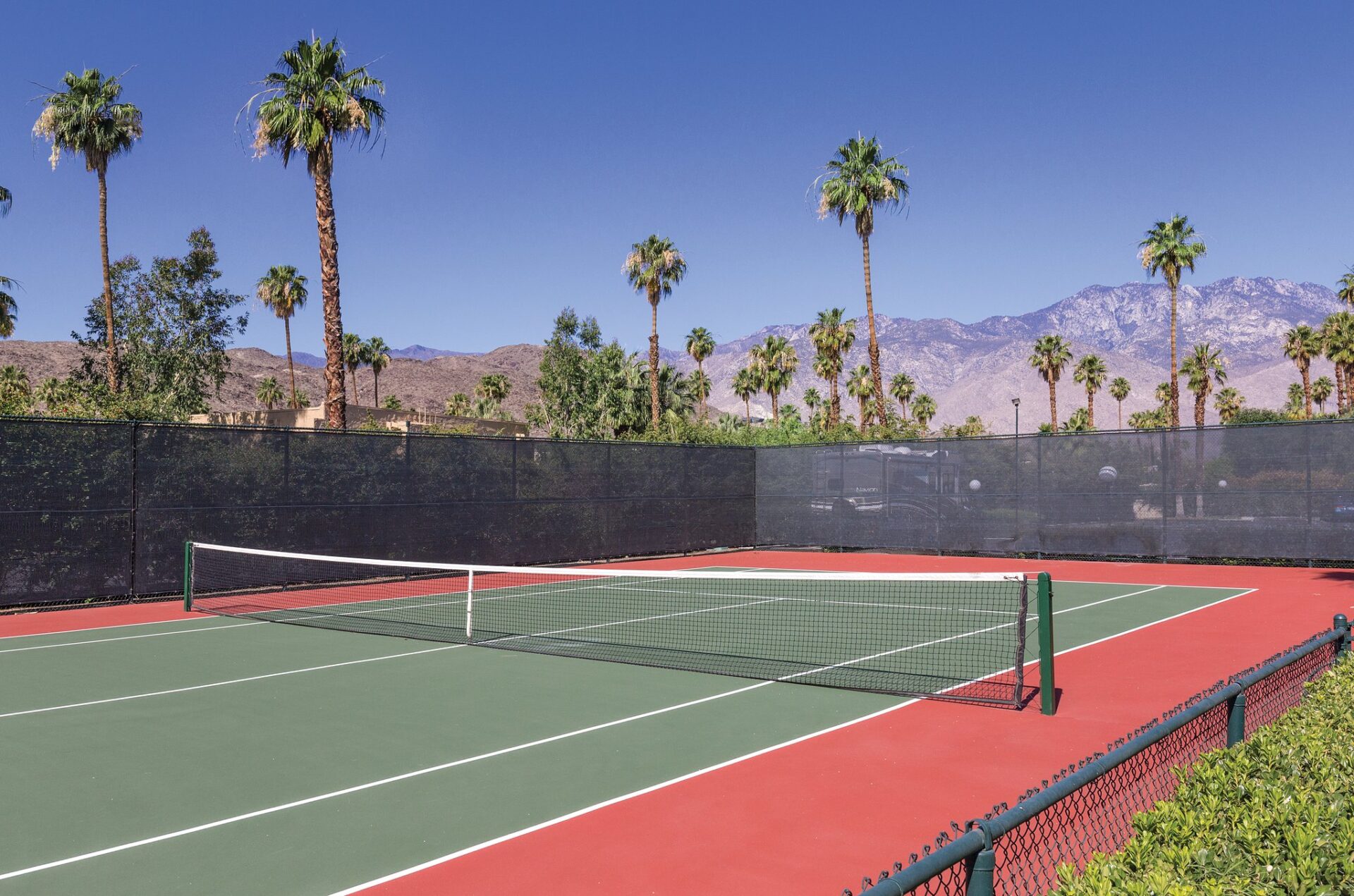 Plaza Resort And Spa Tennis Courts