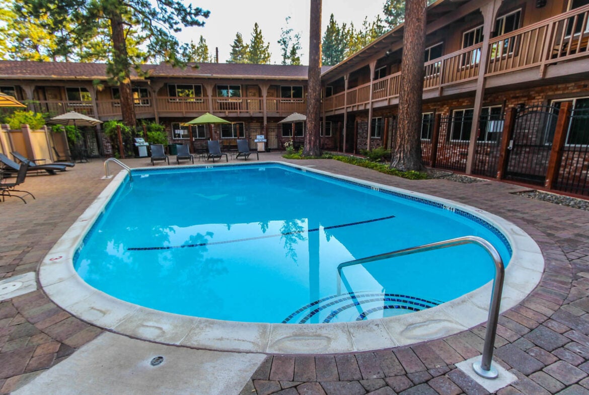 The Lodge At Lake Tahoe Pool