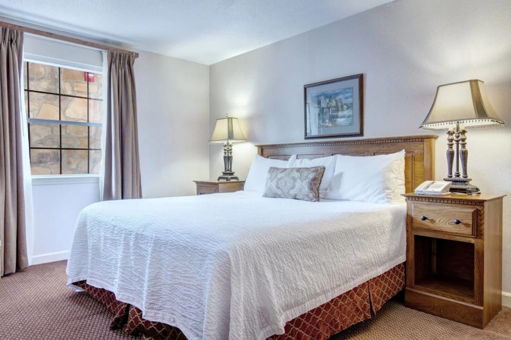 Gatlinburg Town Square Bedroom Tennessee Resorts