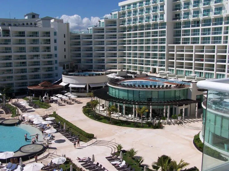 Hard Rock Hotel Cancun Pool