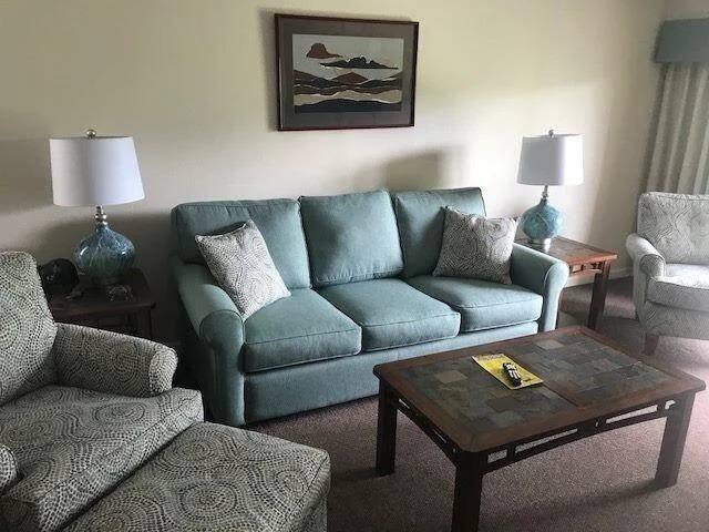 Laurel Point Resort Living Room