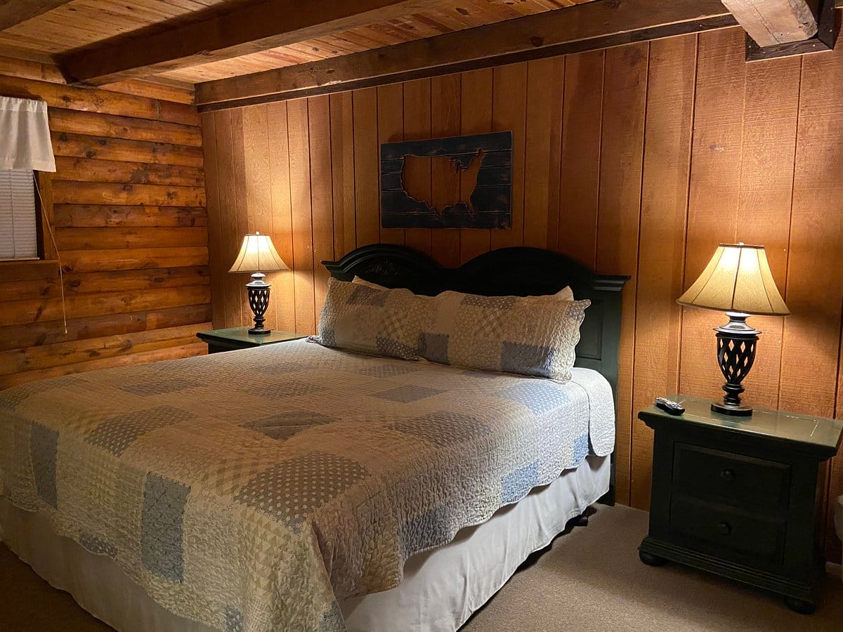 Willow Valley Resort Cabin Bedroom