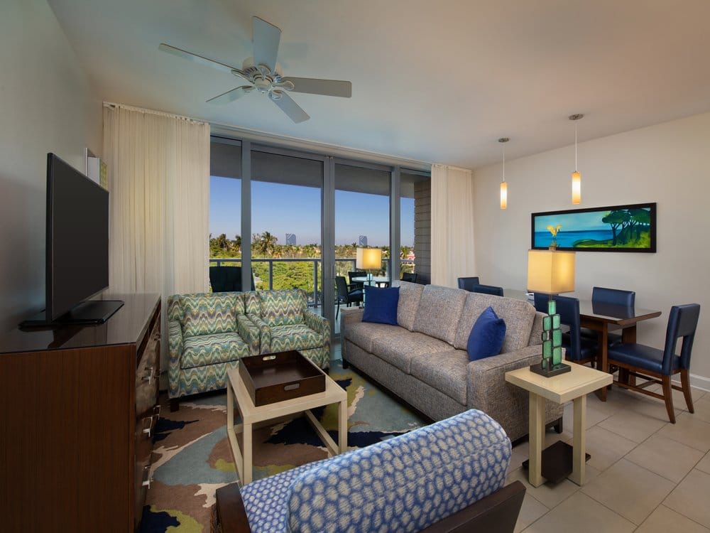 Marriott Vacation Club Florida Locations: Marriott's Crystal Shores Living Area