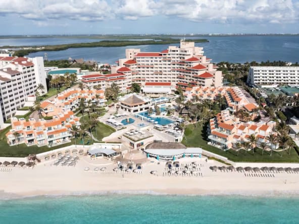 Pros and Cons of Wyndham Timeshare: Wyndham Grand Cancun Resort & Villas