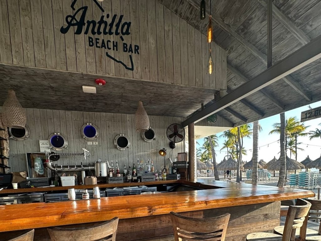 antilla beach bar