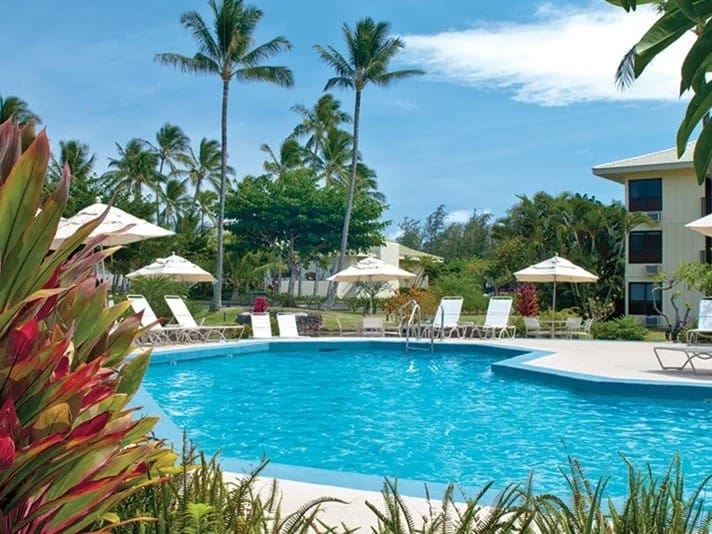 Family-Friendly Resorts in Hawaii kauai beach villas pool