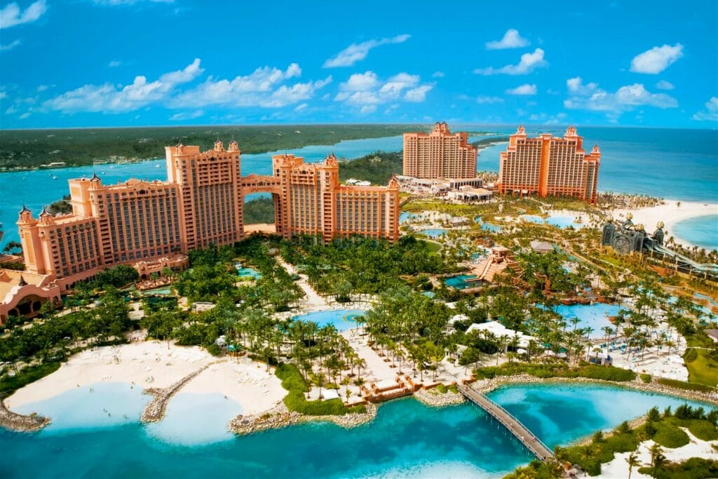 Bahamas Family Resorts, Harborside Resort At Atlantis I in Atlantis Paradise Island 