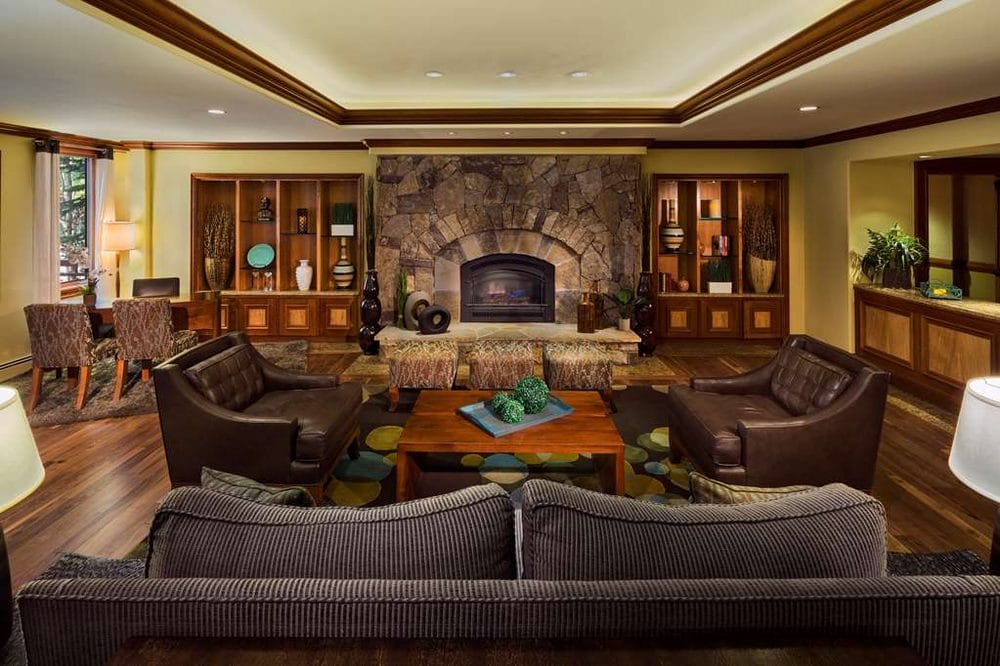 Lobby: Hilton Grand Vacations Club Valdoro Mountain Lodge Breckenridge