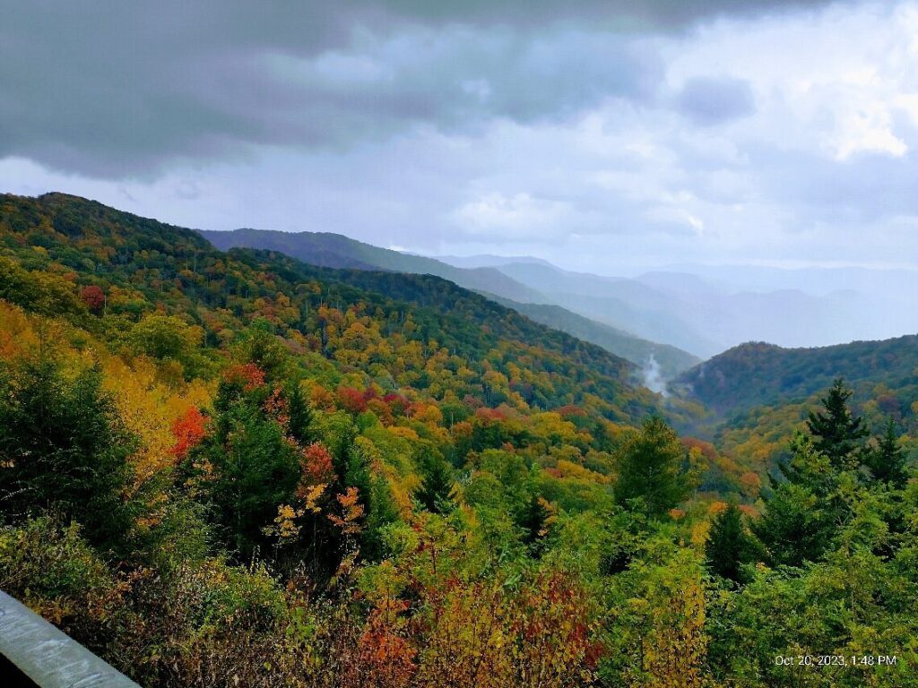 rolling hills of smokies: best vacation spots in usa