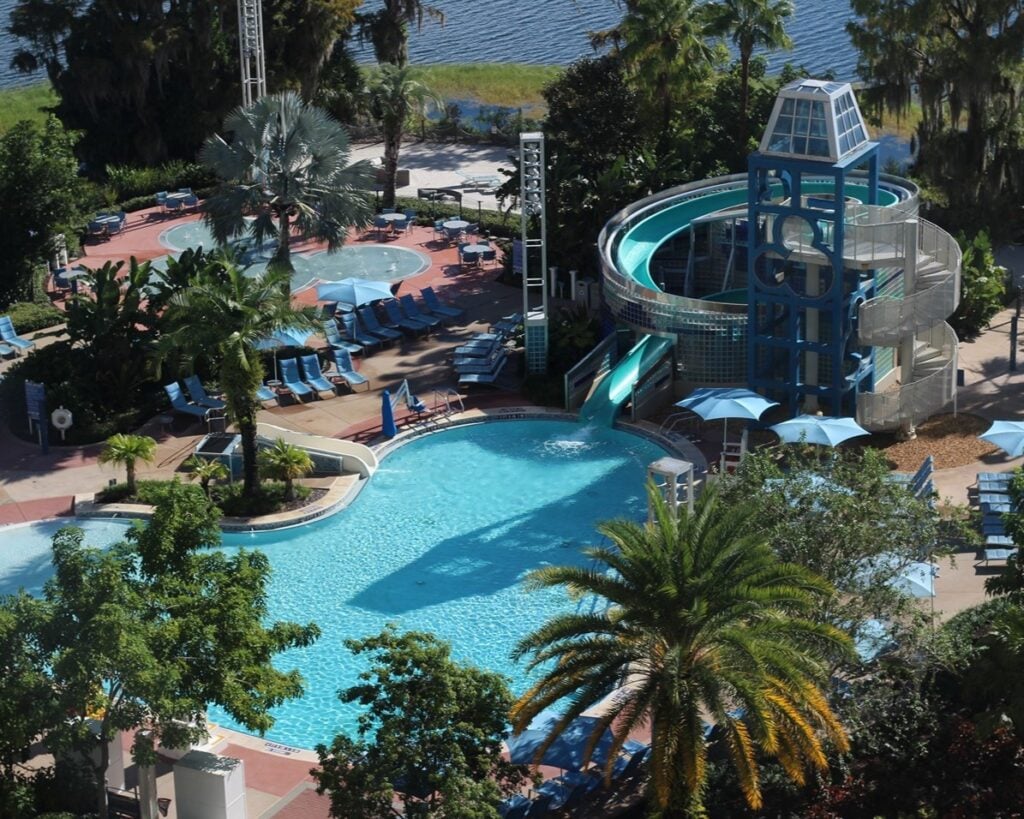 Bay Lake Tower at Disney's Contemporary Resort pool