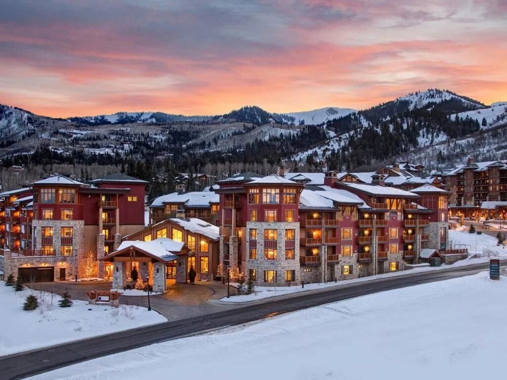 Hilton Sunrise Lodge Park City near brighton ski resort