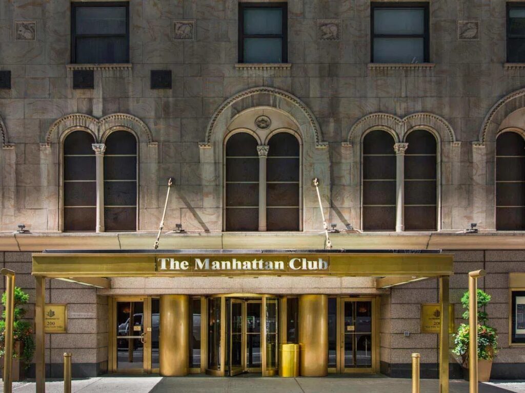 Christmas in New York City: The Manhattan Club