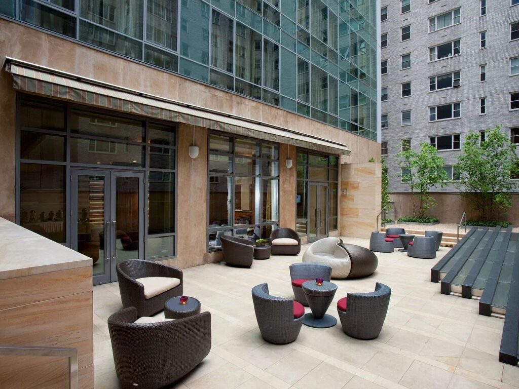 West 57th Street by Hilton Club Rooftop Lounge