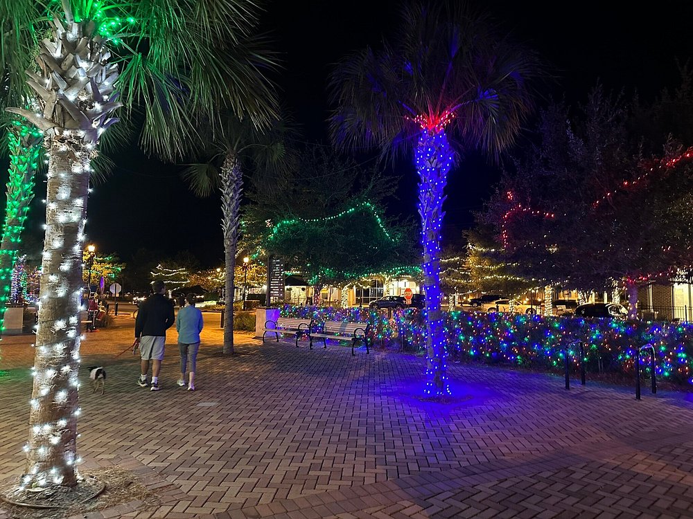 Shelter Cove Towne Centre near holiday rentals hilton head island