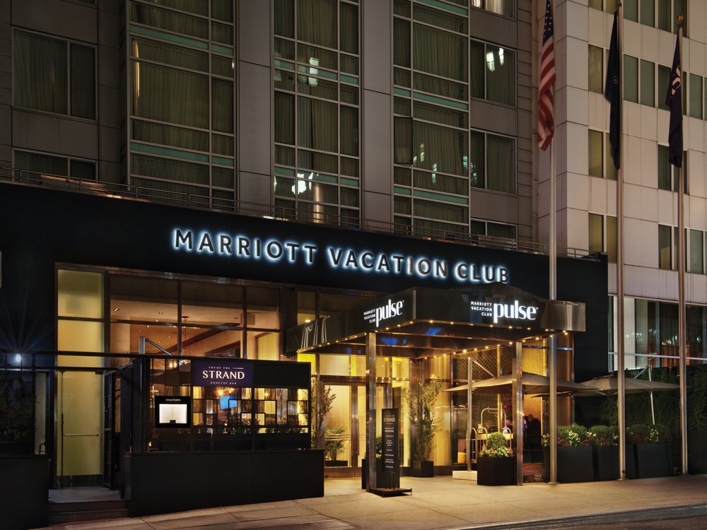 Christmas in New York City: Marriott Vacation Club Pulse - New York City