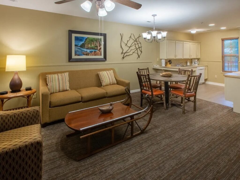 Holiday Inn Club Vacations Timber Creek Resort at De Soto Living Area